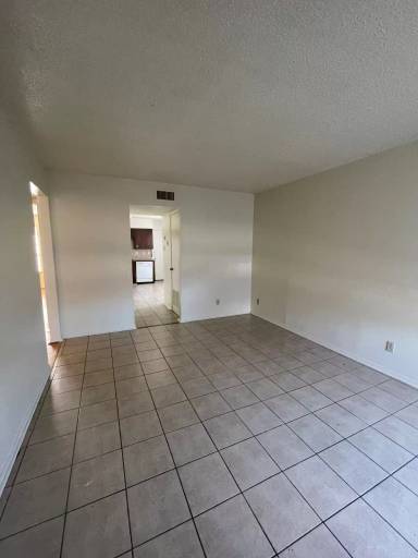 Main picture of 1209 Charisse St