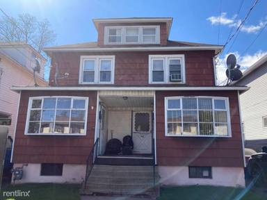 Main picture of 75 N Welles Ave