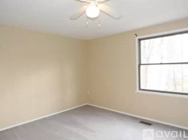 Main picture of 111 Softwind Cir
