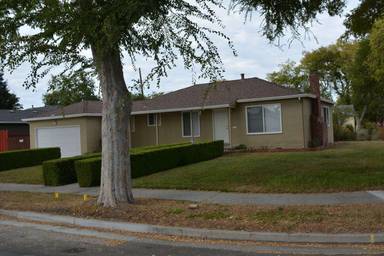 Main picture of 2401 Fernwood Ave