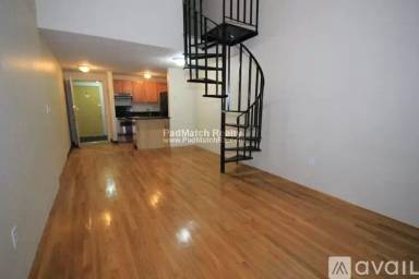 Main picture of 385 Dorchester St
