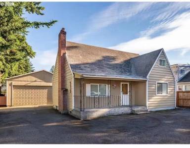 Main picture of 11912 SE Powell Blvd