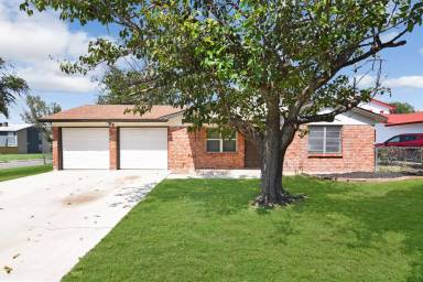 Main picture of 1019 West Ln