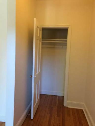 Main picture of 684 Farmington Ave