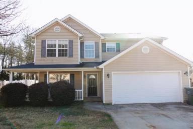 Main picture of 117 Waukegan Way