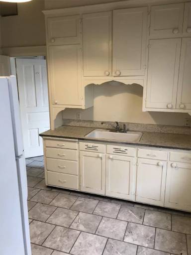 Main picture of 815 Jay St