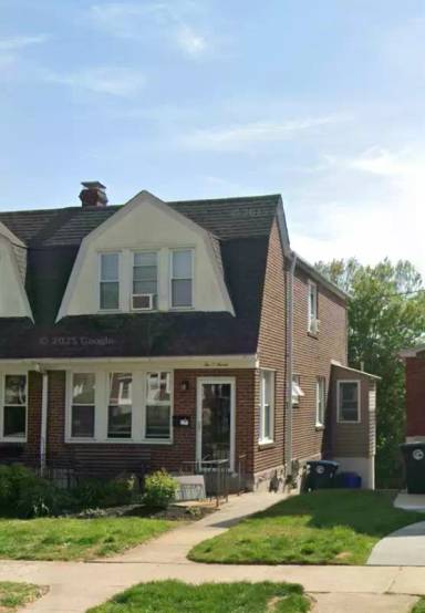Main picture of 207 E 11th Ave