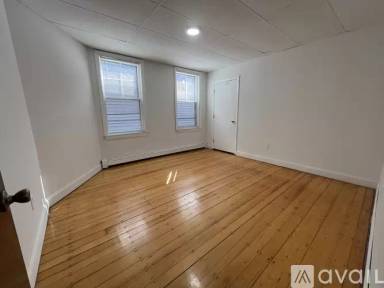 Main picture of 18 Washburn St