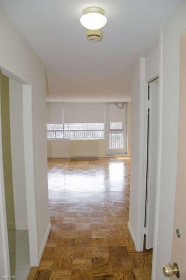 Main picture of 86 Monmouth St