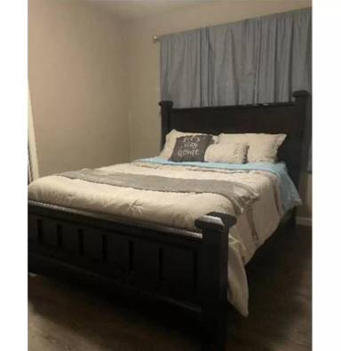 Main picture of 1718 Michigan St
