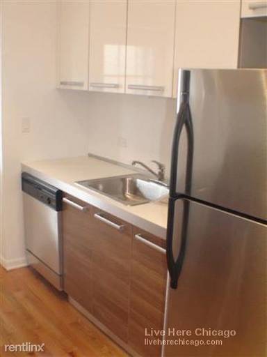 Main picture of 1210 W Foster Ave