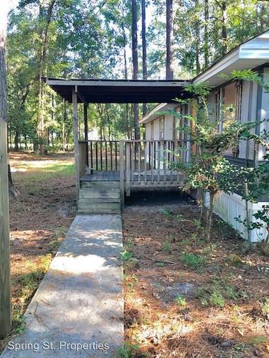 Main picture of 4 Marley Dr