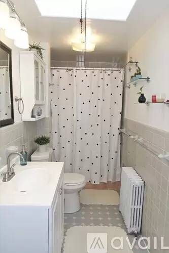 Main picture of 204 E Willow Grove Ave