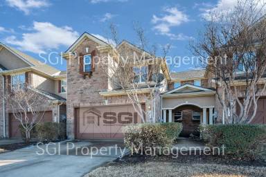 Main picture of 5852 Clearwater Dr
