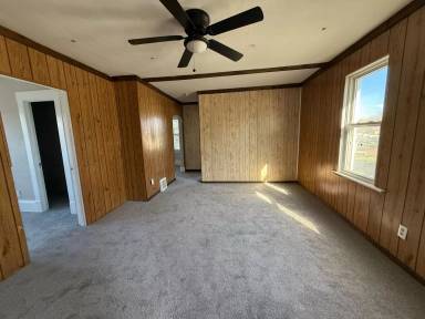 Main picture of 7016 Ivy Ave