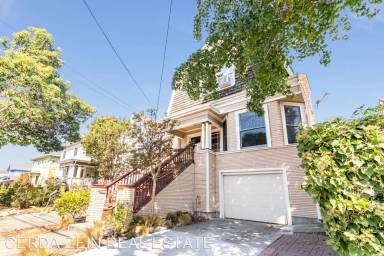 Main picture of 2159 Clinton Ave