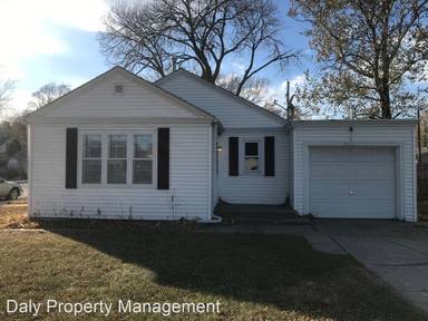 Main picture of 404 Ruby Ave