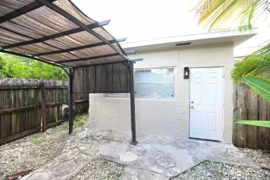Main picture of 1504 NW 4th Ave