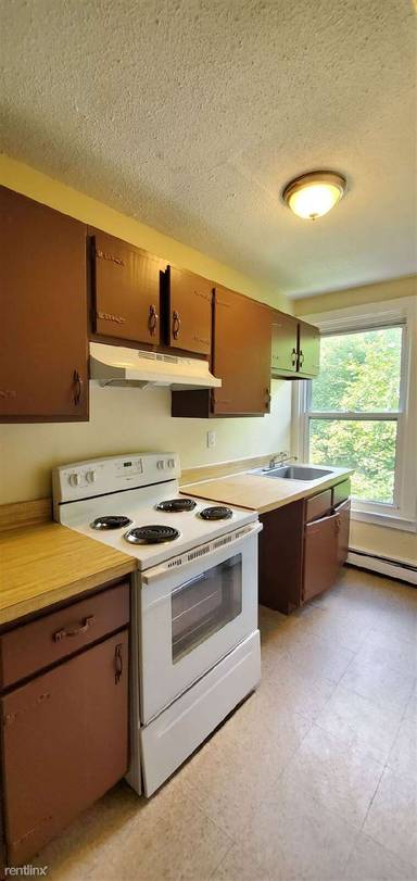 Main picture of 133 Davenport Ave