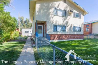 Main picture of 311 S Kimball St