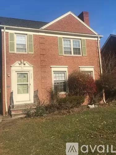 Main picture of 3697 Silsby Rd