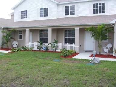 Main picture of 630 Creuset Ave S