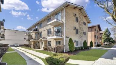Main picture of 6029 W 64th Pl