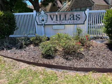 Main picture of Villas on the Square