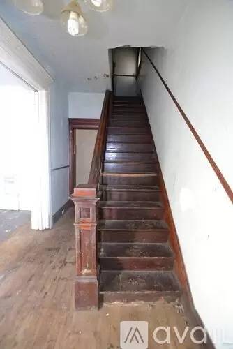 Main picture of 17 7th St