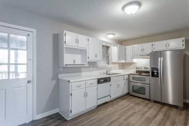 Main picture of 1113 McBrien Rd