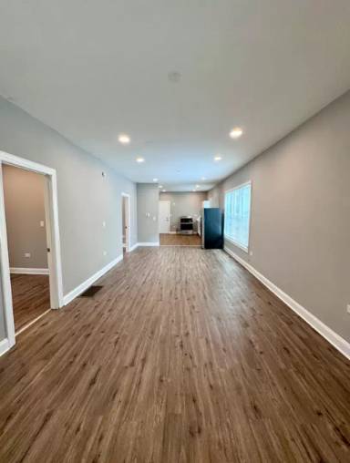 Main picture of 66 E 101st Pl