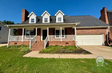 Main picture of 124 Oak Grove Lake Rd