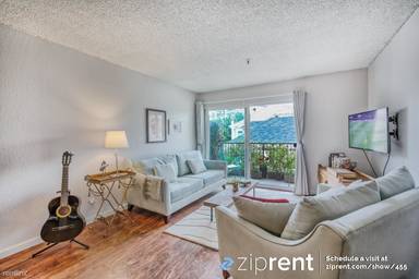 Main picture of 325 Lenox Ave