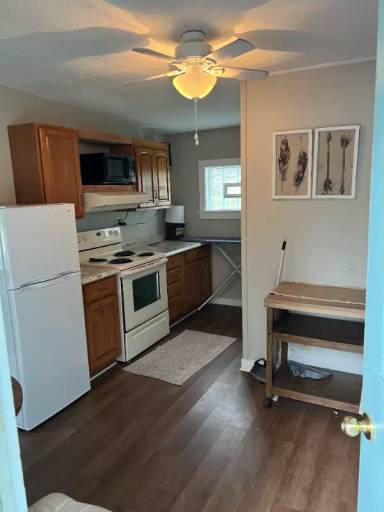 Main picture of 305 E Main St