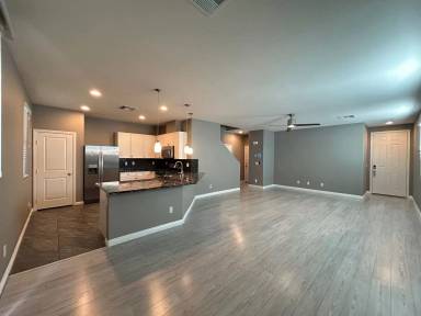 Main picture of 9841 Colenso Ct