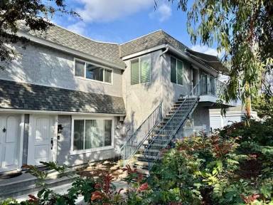 Main picture of 206 N Kodiak St
