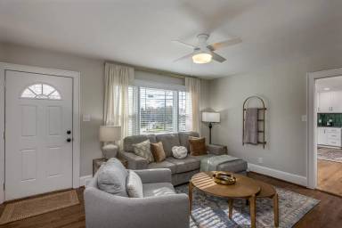 Main picture of 2131 Polo Rd