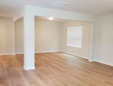 Main picture of 406 Eclipse Ln