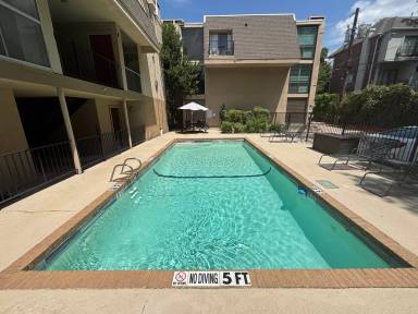 Main picture of 4044 Buena Vista St