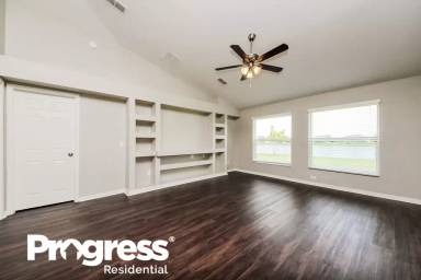 Main picture of 2153 Blackstone Landing Dr