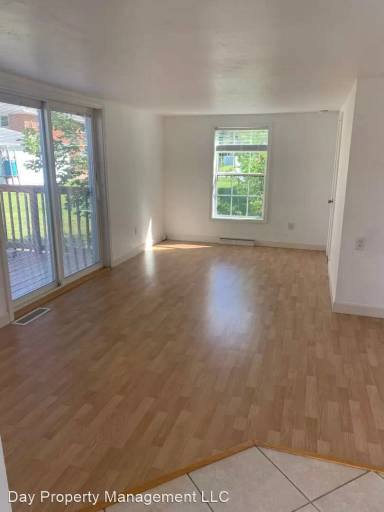 Main picture of 716 E Kimberly Ave