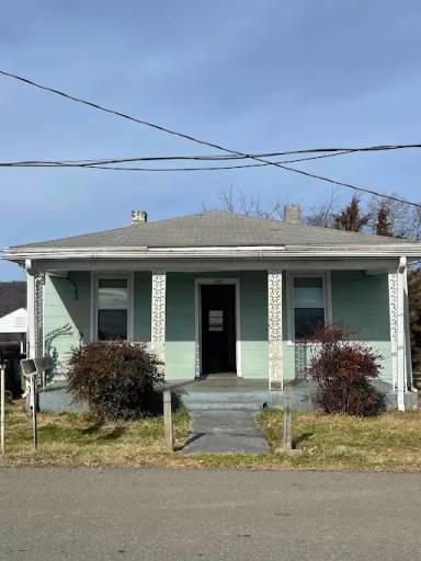Main picture of 125 Pendleton St