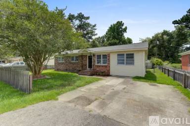 Main picture of 519 Hansford Dr