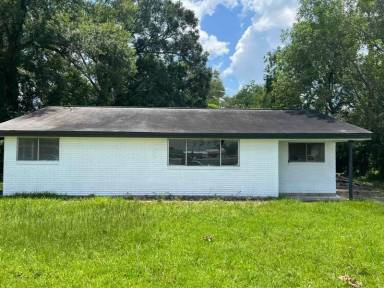 Main picture of 204 Kirby Ave