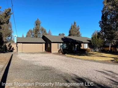 Main picture of 10683 NW Maple Ln