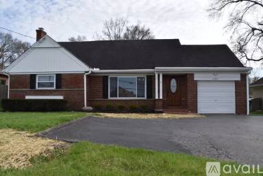 Main picture of 6989 Salem Rd