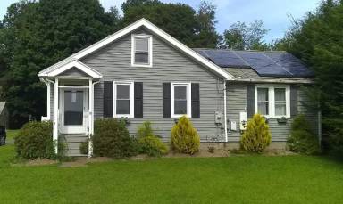 Main picture of 456 River Dr