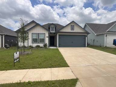 Main picture of 490 Burnett Trl