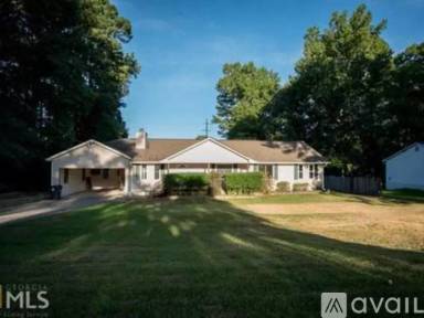 Main picture of 120 Mann Blvd