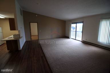 Main picture of 4500 E 33rd St